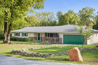 908 Oak Street, Mountain View, AR 72560