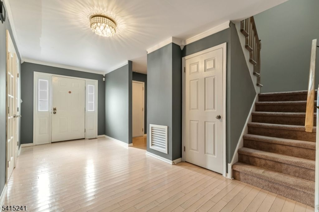 130 Butternut Dr 130, Wayne Twp., NJ 07470 — photo 5