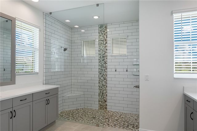 5691 Bent Pine Square, Vero Beach, FL 32967