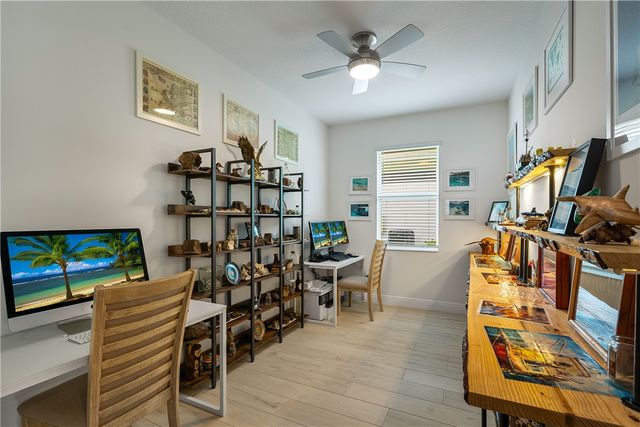 5691 Bent Pine Square, Vero Beach, FL 32967