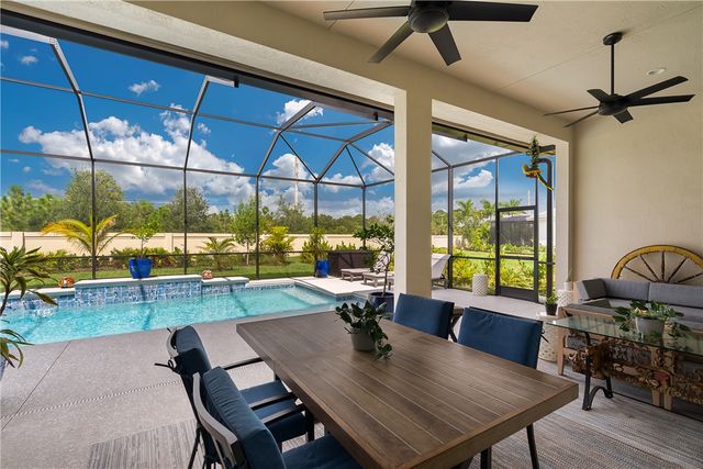 5691 Bent Pine Square, Vero Beach, FL 32967