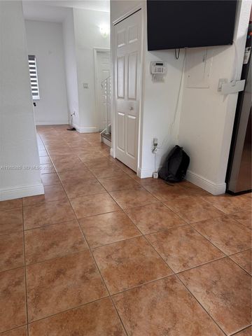 7400 NW 178th St 7400, Hialeah, FL 33015