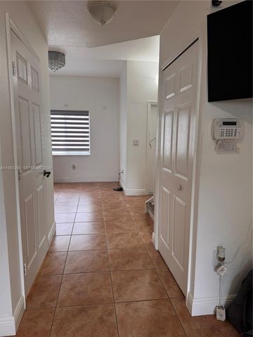 7400 NW 178th St 7400, Hialeah, FL 33015