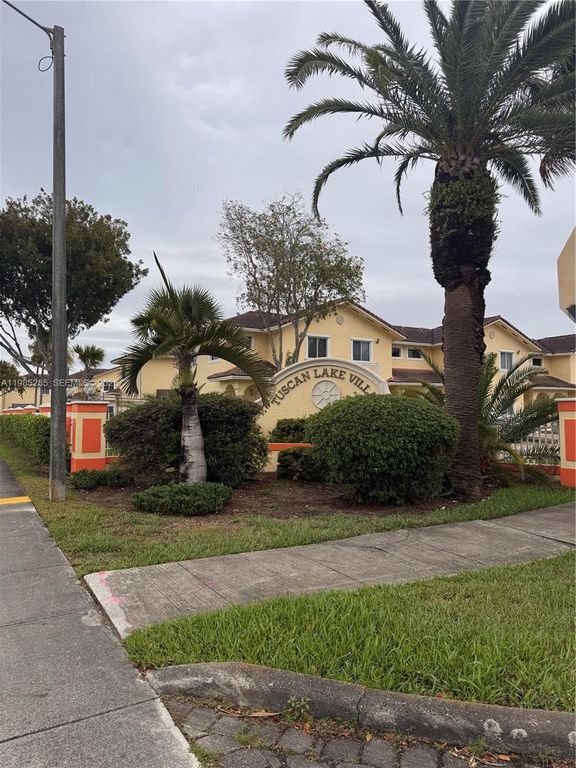 7400 NW 178th St 7400, Hialeah, FL 33015