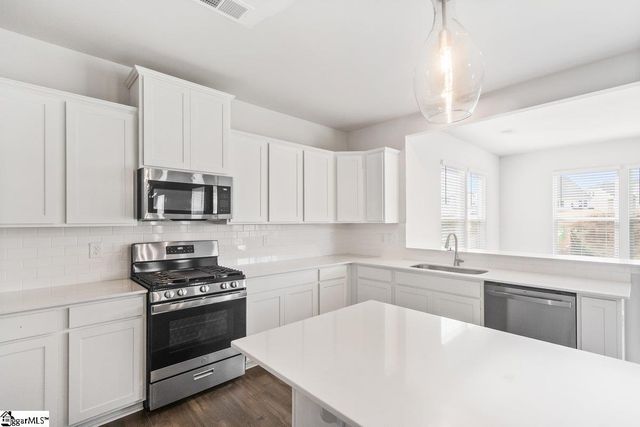 18 Stumphouse Street, Greenville, SC 29607