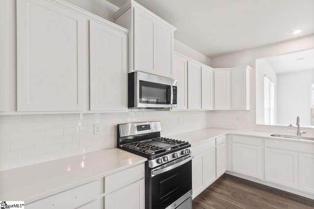 18 Stumphouse Street, Greenville, SC 29607