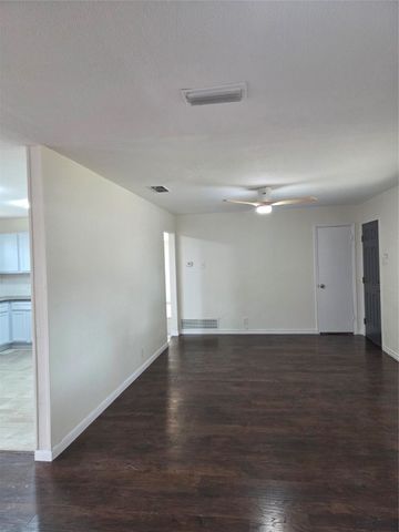 2721 Blue Ridge Drive, Mesquite, TX 75150