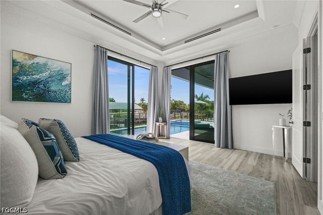 5305 Bayshore AVE, Cape Coral, FL 33904
