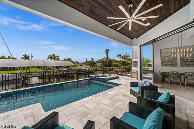 5305 Bayshore AVE, Cape Coral, FL 33904