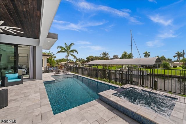 5305 Bayshore AVE, Cape Coral, FL 33904