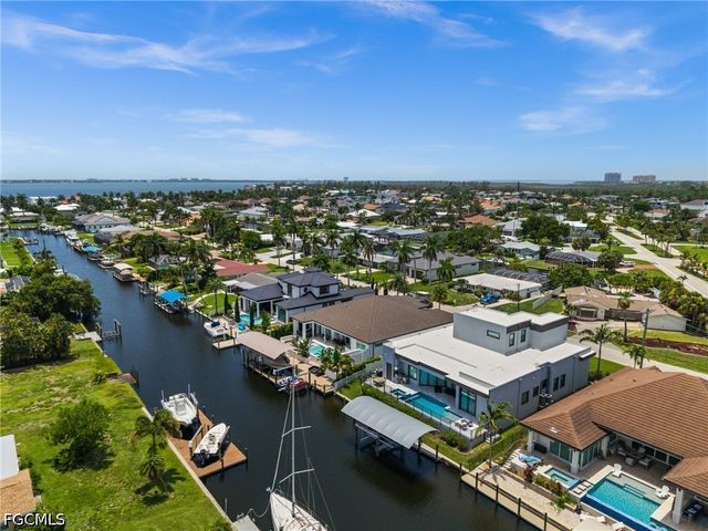 5305 Bayshore AVE, Cape Coral, FL 33904