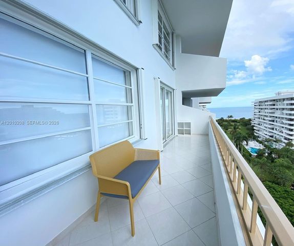 155 Ocean Lane Dr 1105, Key Biscayne, FL 33149
