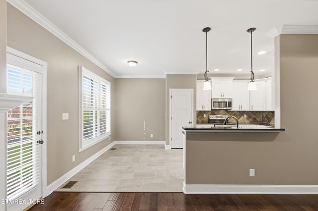 597 Carrington Blvd, Lenoir City, TN 37771