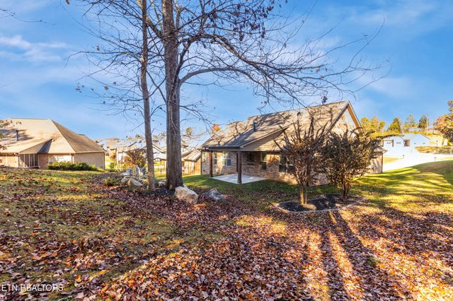 597 Carrington Blvd, Lenoir City, TN 37771