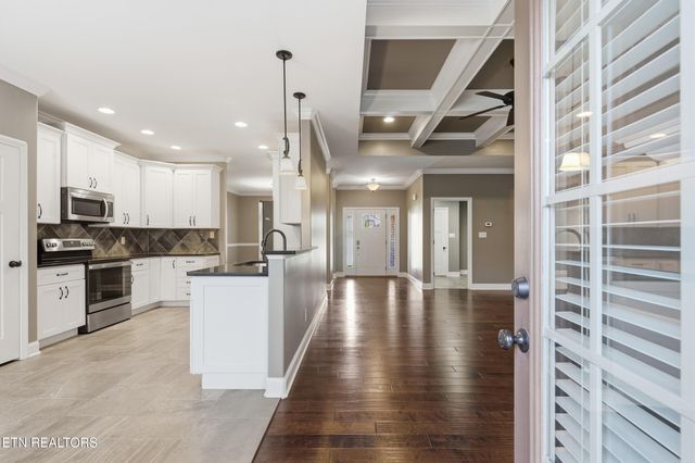 597 Carrington Blvd, Lenoir City, TN 37771