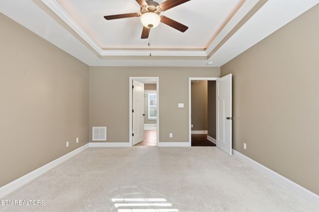 597 Carrington Blvd, Lenoir City, TN 37771