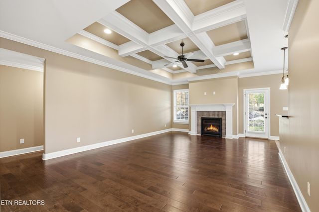 597 Carrington Blvd, Lenoir City, TN 37771