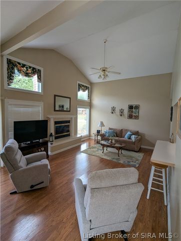 50 Virginia Drive, Jeffersonville, IN 47130