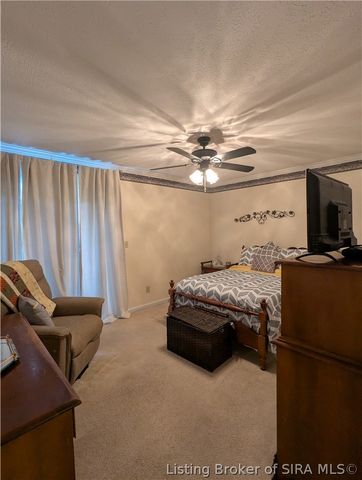 50 Virginia Drive, Jeffersonville, IN 47130