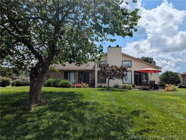 50 Virginia Drive, Jeffersonville, IN 47130