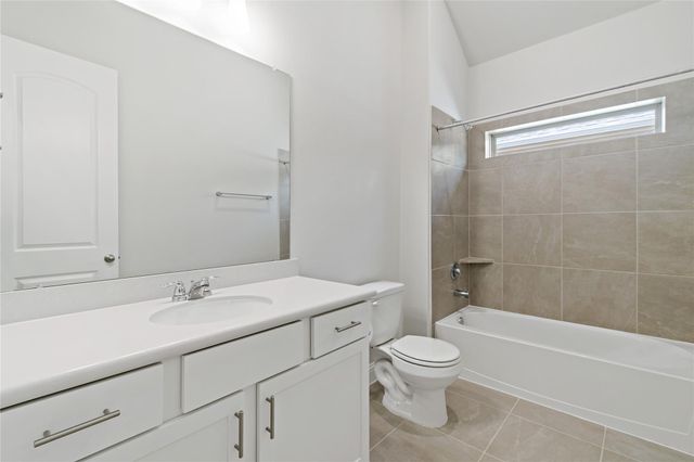 2131 Villa Flora Lane, Friendswood, TX 77546