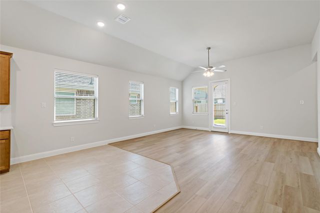 2131 Villa Flora Lane, Friendswood, TX 77546