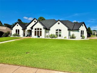 1118 Fernwood Drive, Midwest City, OK 73130