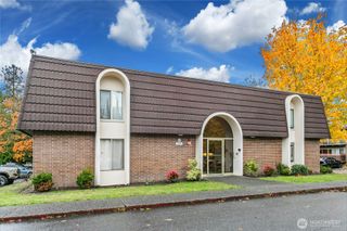 11006 NE 68th Street #806, Kirkland, WA 98033