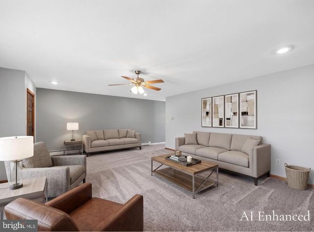 336 FOCHT LN, Hamburg, PA 19526