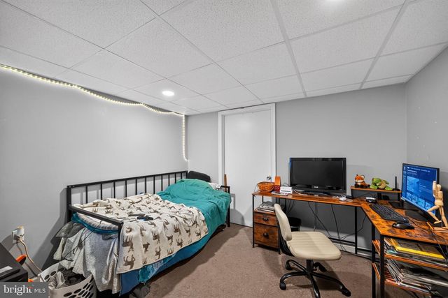 336 FOCHT LN, Hamburg, PA 19526