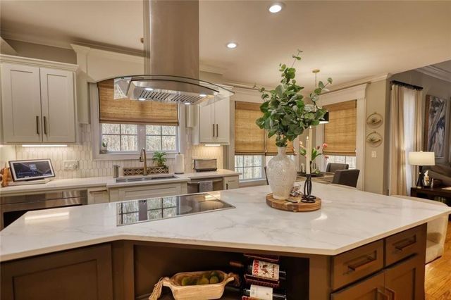 401 St Regis Drive, Oxford, GA 30054