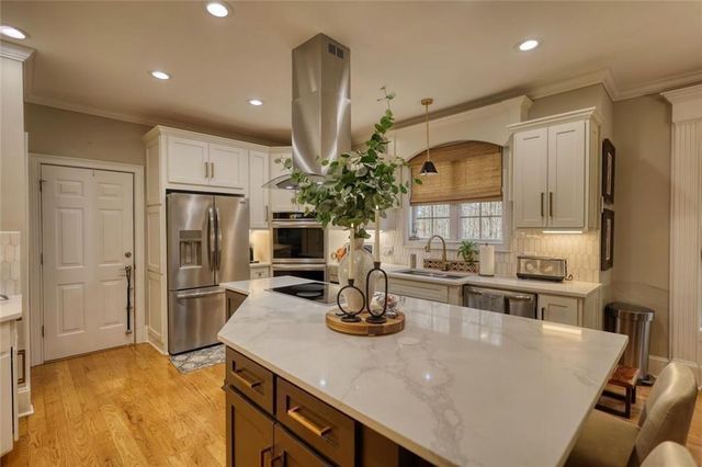 401 St Regis Drive, Oxford, GA 30054