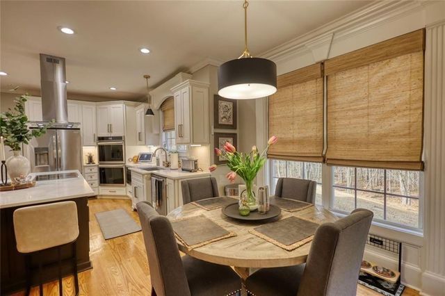 401 St Regis Drive, Oxford, GA 30054