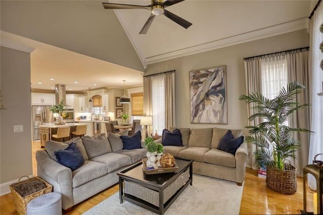 401 St Regis Drive, Oxford, GA 30054