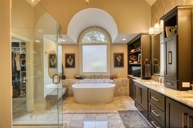 401 St Regis Drive, Oxford, GA 30054