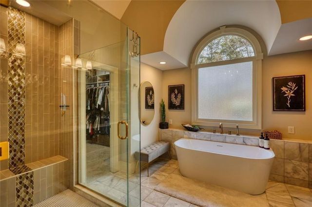 401 St Regis Drive, Oxford, GA 30054