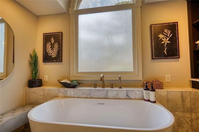 401 St Regis Drive, Oxford, GA 30054