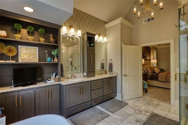 401 St Regis Drive, Oxford, GA 30054