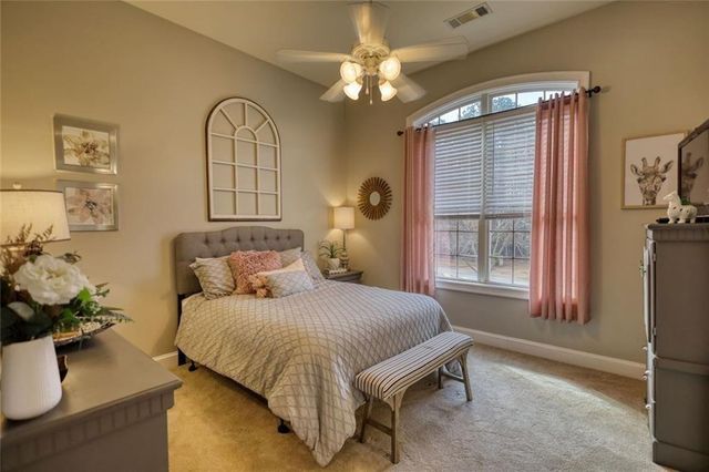 401 St Regis Drive, Oxford, GA 30054