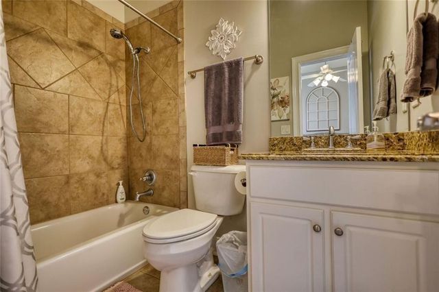 401 St Regis Drive, Oxford, GA 30054