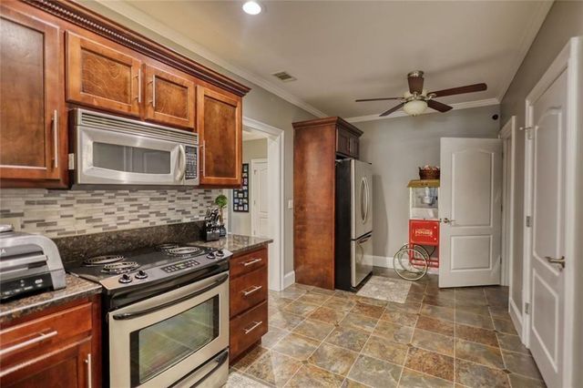 401 St Regis Drive, Oxford, GA 30054