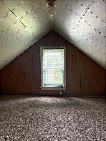 39 School Street, Hubbard, OH 44425
