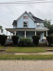 39 School Street, Hubbard, OH 44425