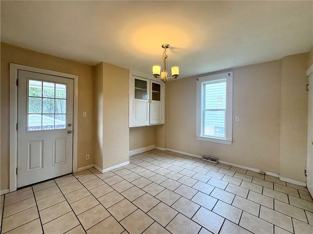 442 Park St, Rochester, PA 15074