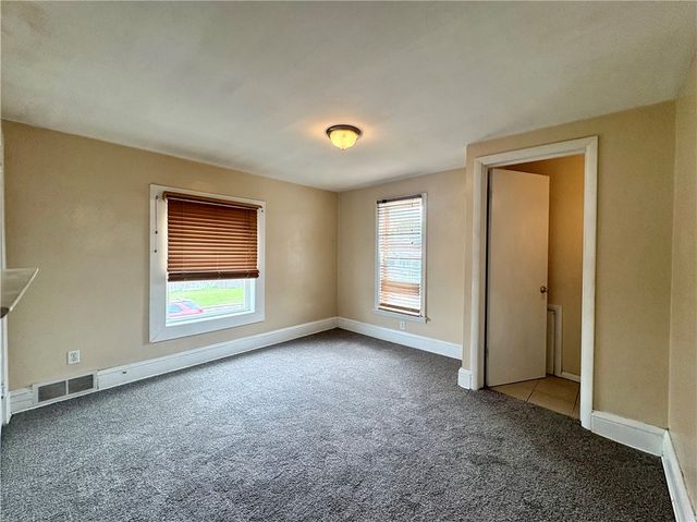 442 Park St, Rochester, PA 15074