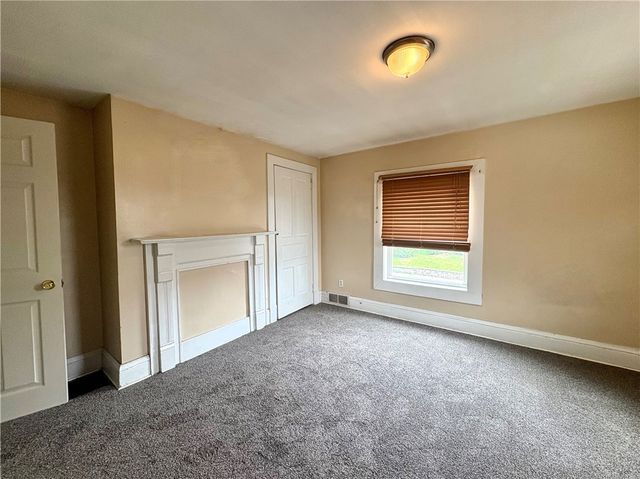 442 Park St, Rochester, PA 15074