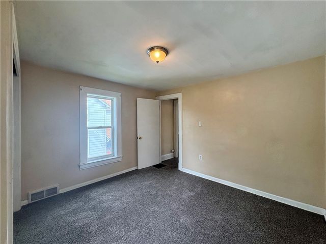 442 Park St, Rochester, PA 15074