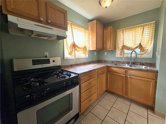 442 Park St, Rochester, PA 15074