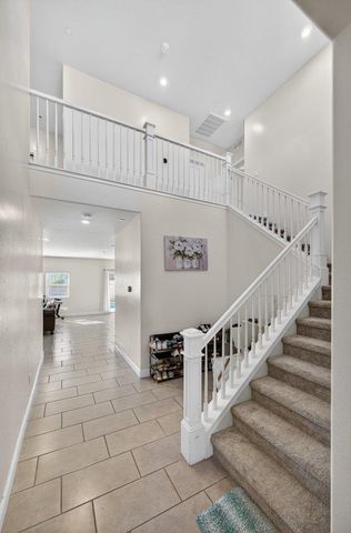 5986 E Pitt Ave, Fresno, CA 93727