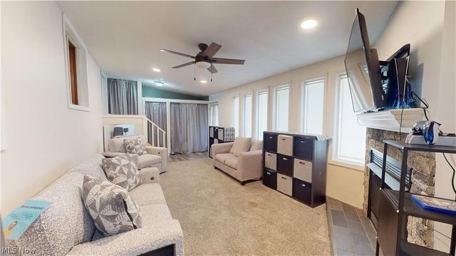 5143 Calla Avenue NW, Champion, OH 44483